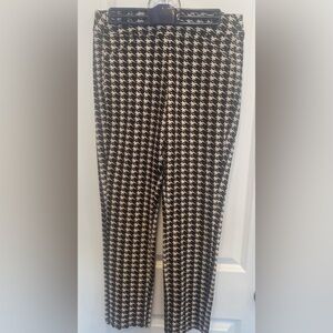 Chicos Travelers Printed Crepe Houndstooth Modern Ecru Ankle Pant Stretch Small
